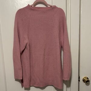Carolyn Taylor Soft Rose Crewneck Knit Sweater